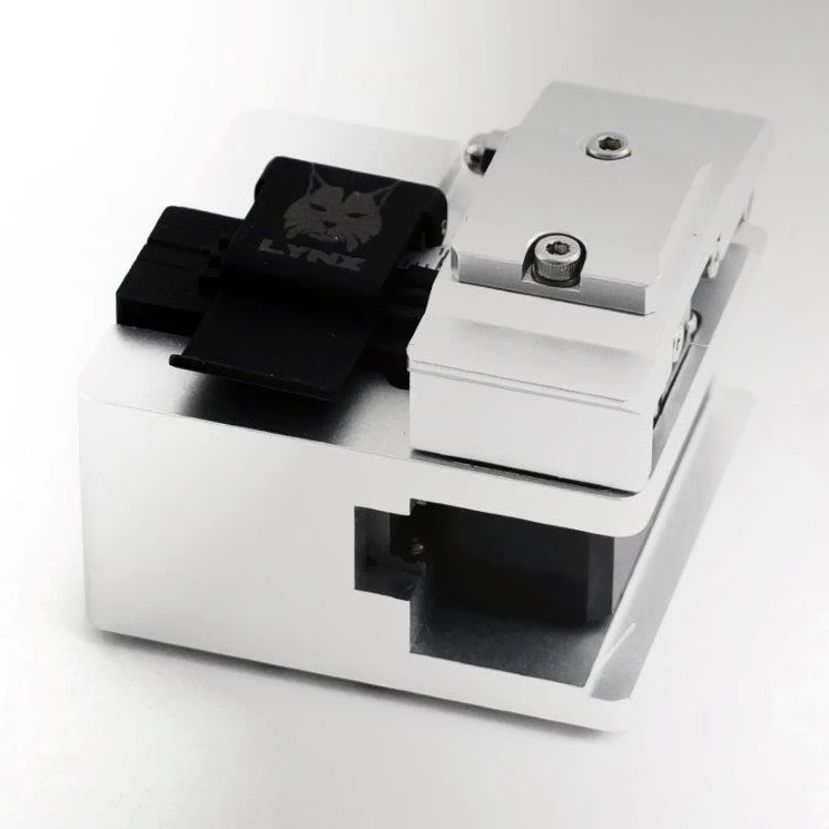 Leviton LYNX Precision Fiber Optic Cleaver With Fiber Basket 12 Leviton LYNX Precision Fiber Optic Cleaver With Fiber Basket - Image 10