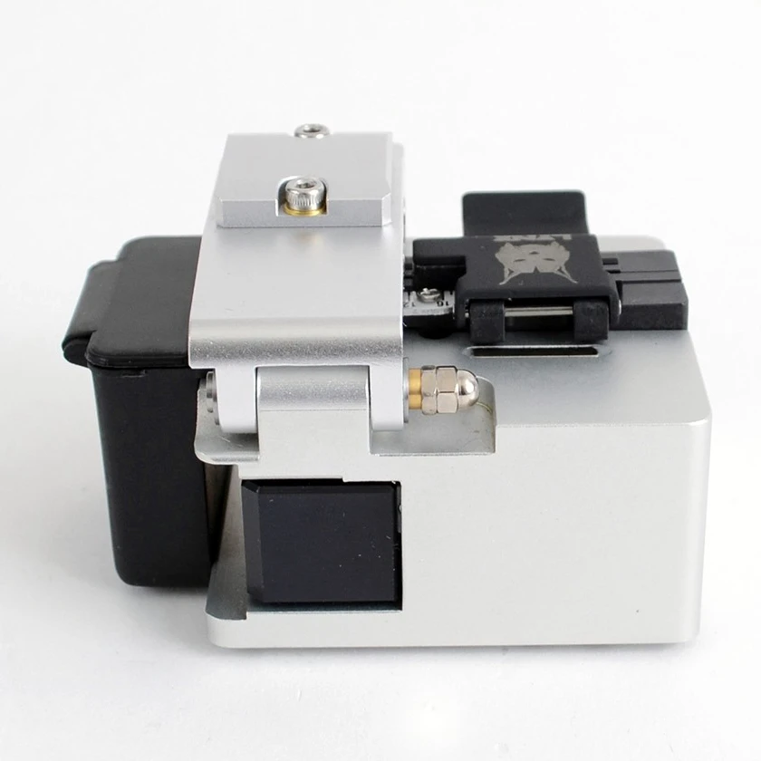 Leviton LYNX Precision Fiber Optic Cleaver With Fiber Basket 10 Leviton LYNX Precision Fiber Optic Cleaver With Fiber Basket - Image 8