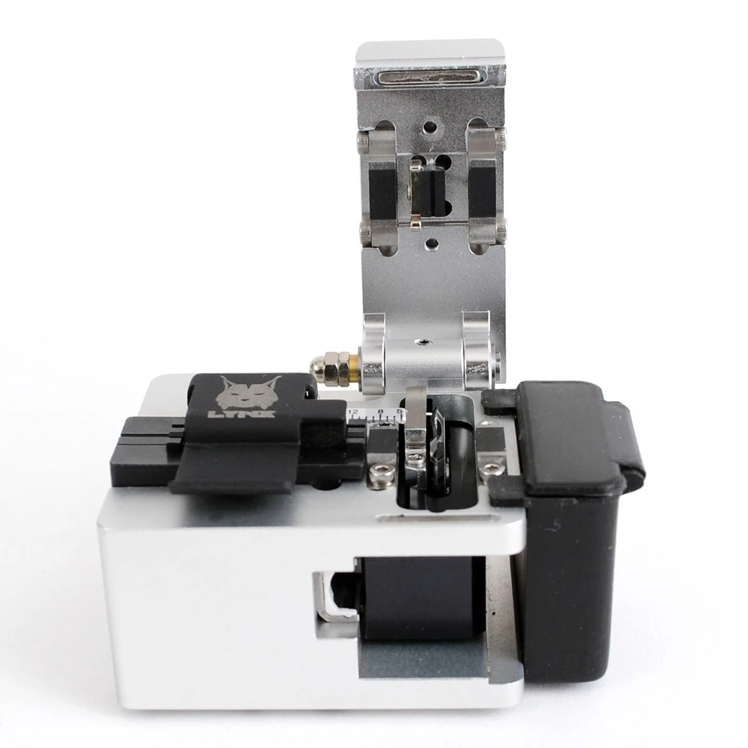 Leviton LYNX Precision Fiber Optic Cleaver With Fiber Basket 7 Leviton LYNX Precision Fiber Optic Cleaver With Fiber Basket - Image 5