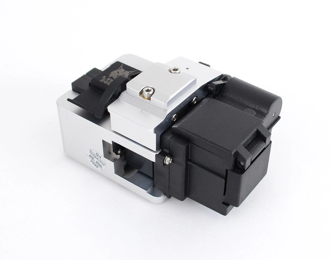 LYNX One-Step Deluxe Lynx Cleaver 3 LYNX One-Step Deluxe Lynx Cleaver